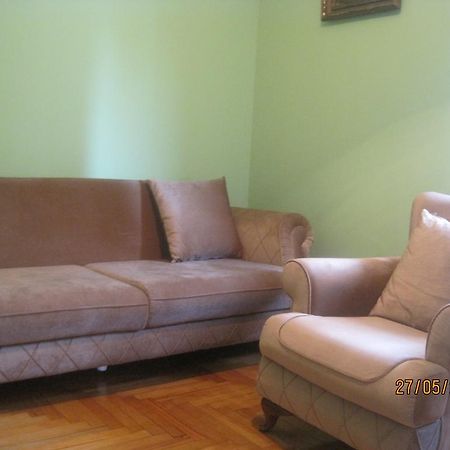 באטומי Metaxa Guesthouse מראה חיצוני תמונה