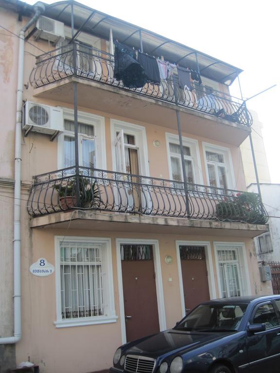 באטומי Metaxa Guesthouse מראה חיצוני תמונה
